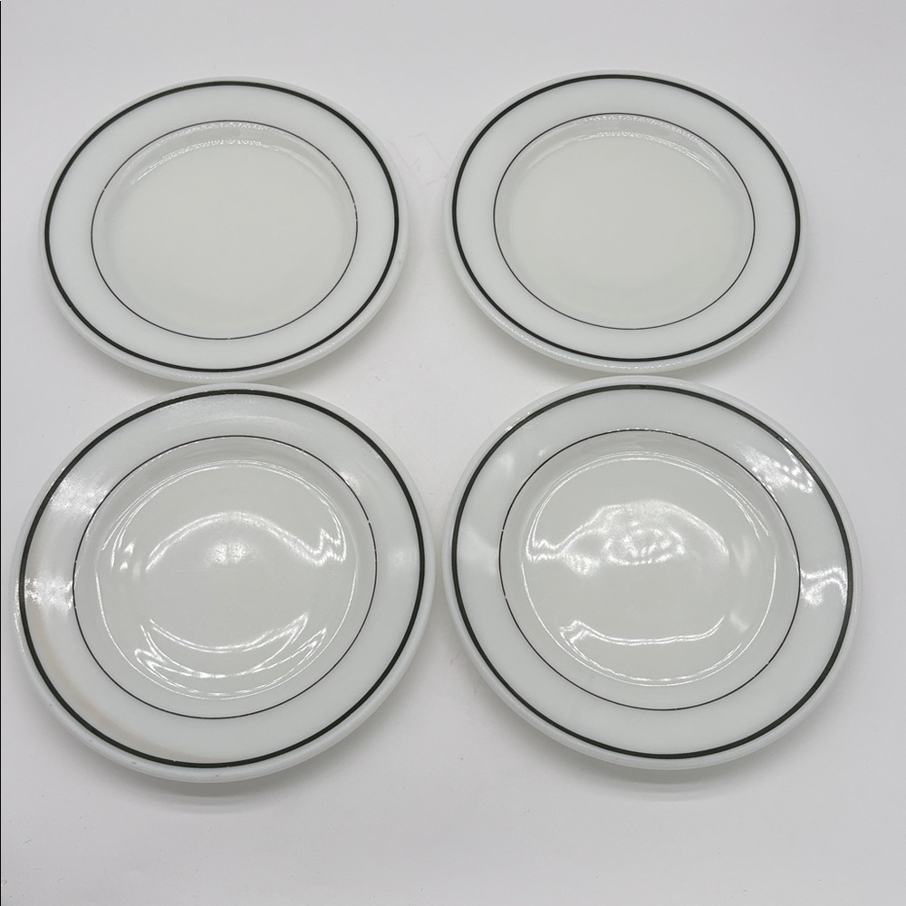 Lot of 4 Vintage Pyrex Double Tough Green Striped Milk Glass Plates #703 9inch